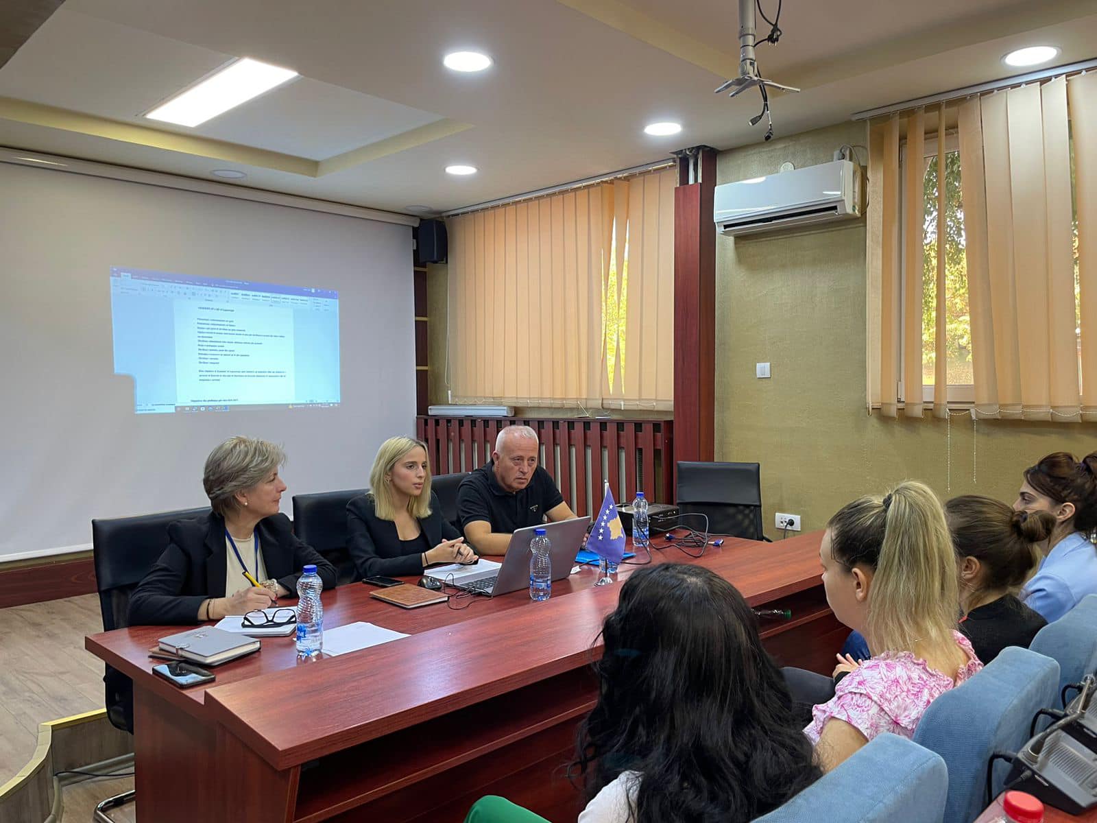 Mbahet dëgjim publik buxhetor me qytetarë për planifikimin e buxhetit për vitin 2025